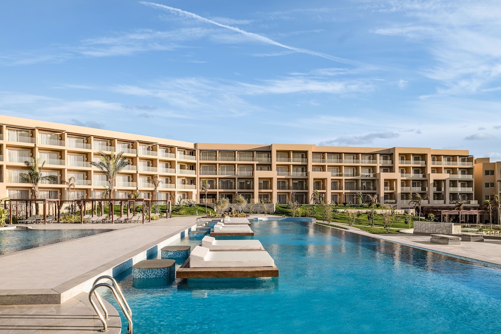 JAZ Elite Asteria — Swimming pool in Sahl Hasheesh, Red Sea