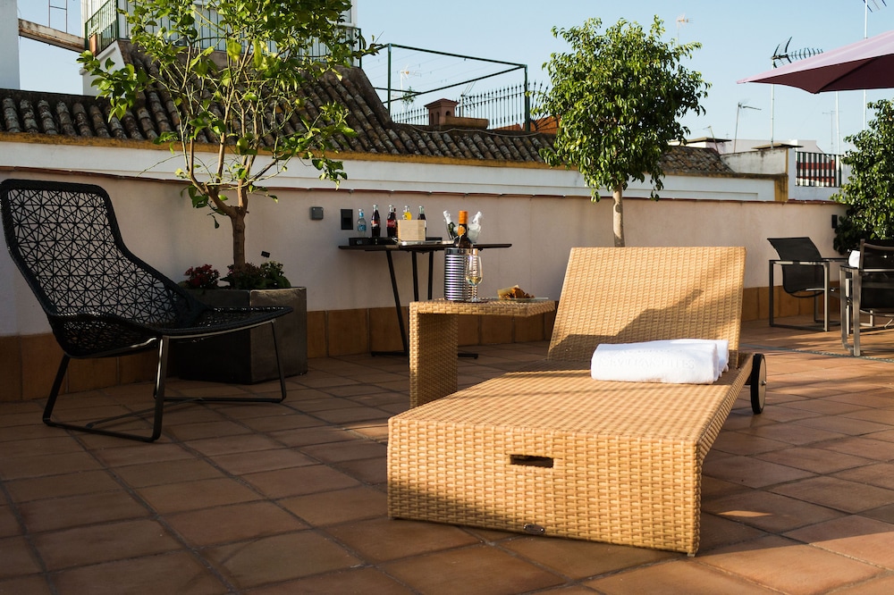 Aguilas5 SevillaSuites — Outdoor in Seville, Andalusia