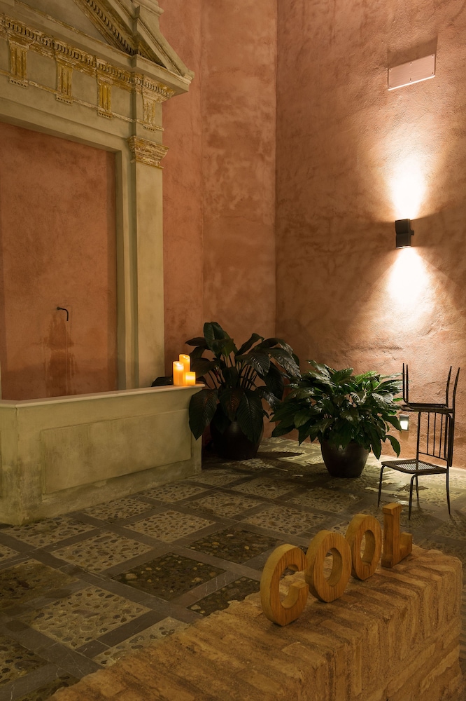 Aguilas5 SevillaSuites — Outdoor in Seville, Andalusia