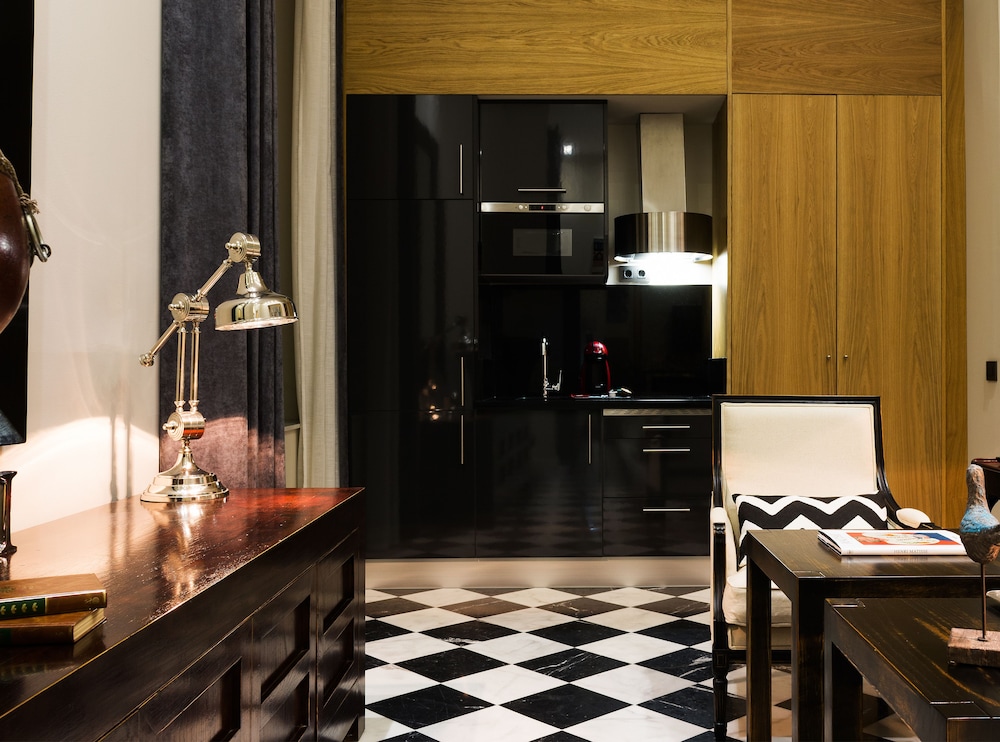 Aguilas5 SevillaSuites — Rooms in Seville, Andalusia