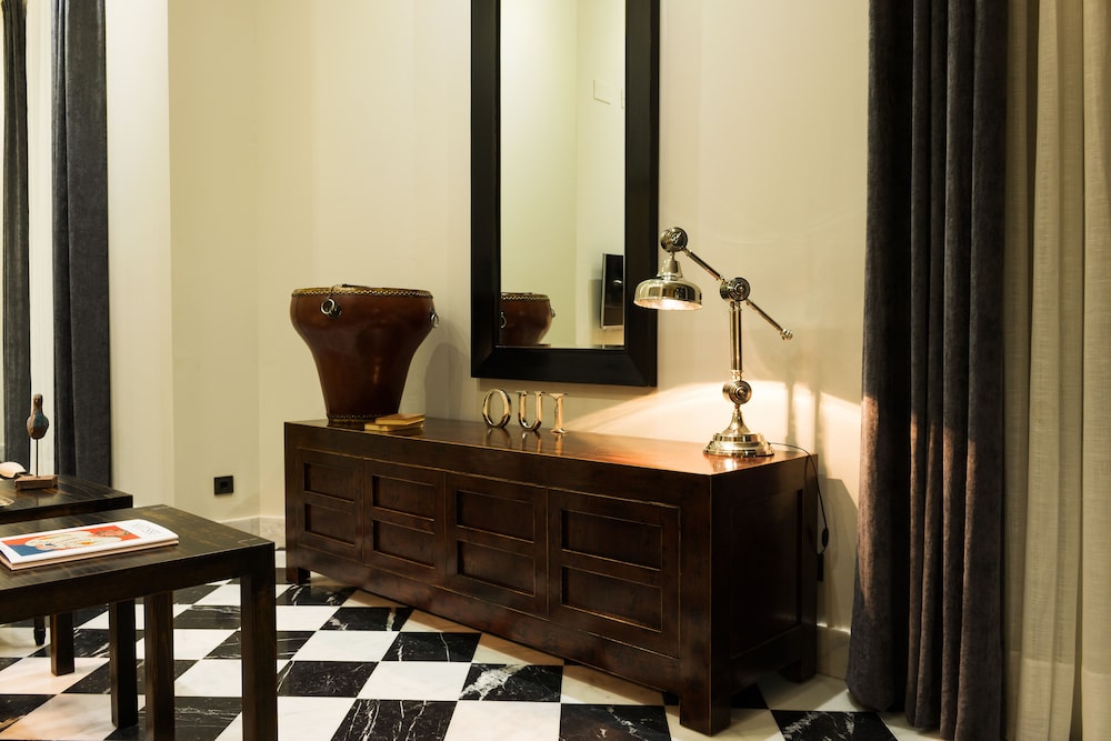 Aguilas5 SevillaSuites — Rooms in Seville, Andalusia