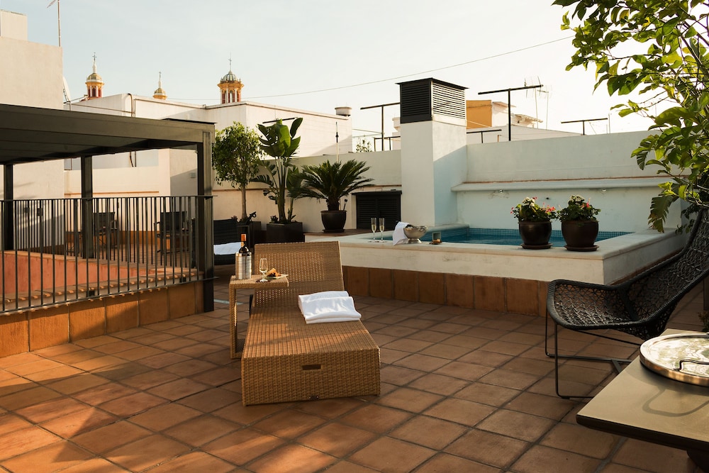 Aguilas5 SevillaSuites — Outdoor in Seville, Andalusia