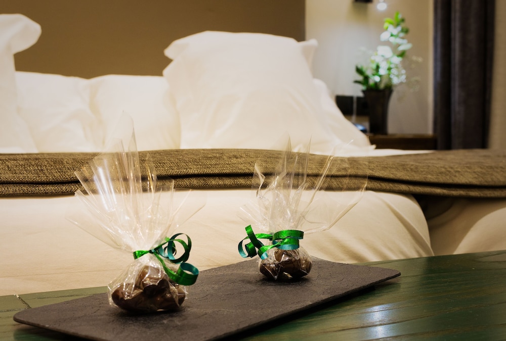 Aguilas5 SevillaSuites — Rooms in Seville, Andalusia