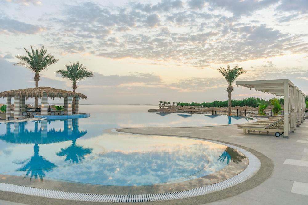 JAZ Elite Casa Del Mar Beach - All inclusive — Swimming pool in Hurghada, Red Sea