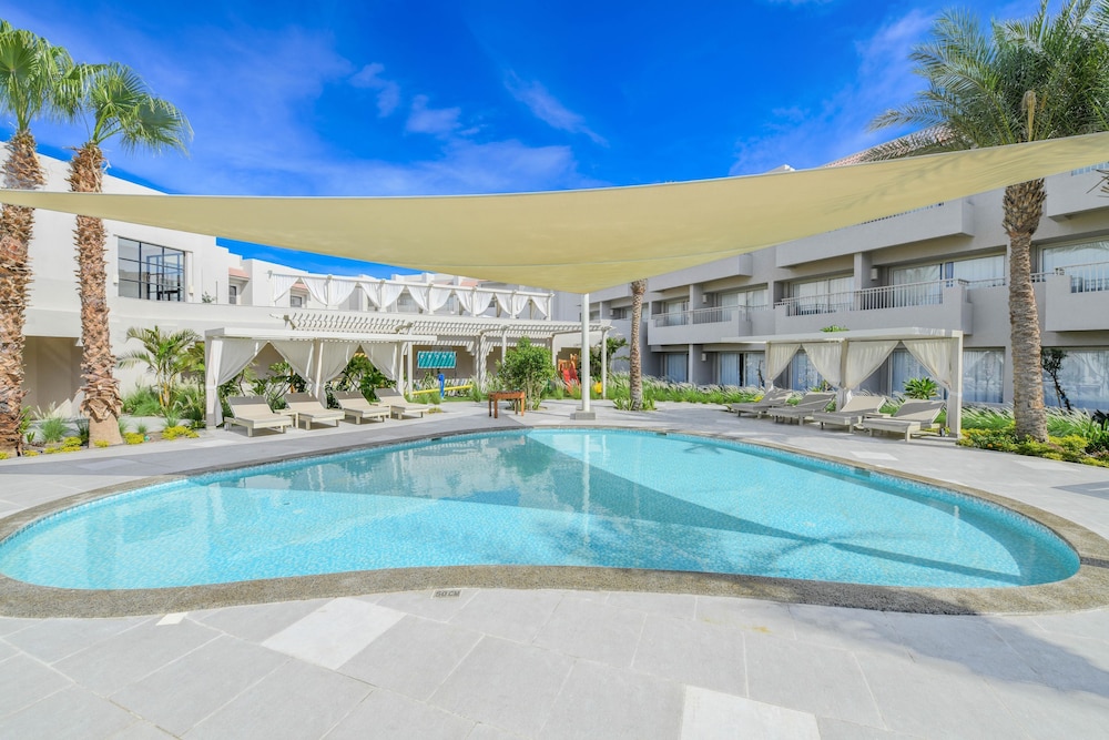 JAZ Elite Casa Del Mar Beach - All inclusive — Swimming pool in Hurghada, Red Sea