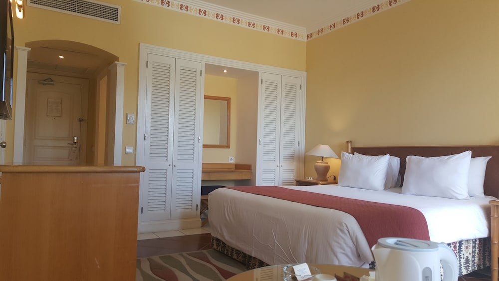 JAZ Elite Casa Del Mar Beach - All inclusive — Hotel rooms in Hurghada, Red Sea