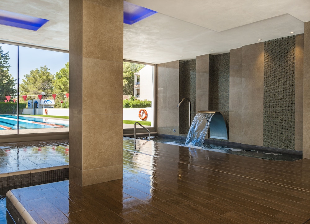 Hoposa Apartamentos Montelin — Swimming pool in Puerto Pollensa, Balearic Islands