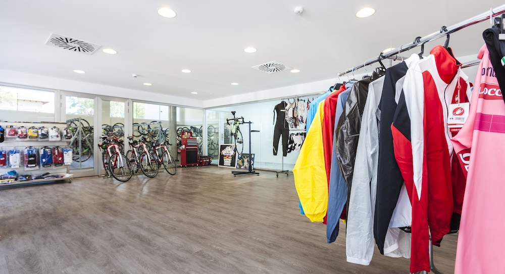 Hoposa Apartamentos Montelin — Sports & recreation in Puerto Pollensa, Balearic Islands