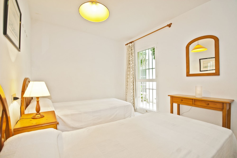Apartamentos Llevant Puerto de Pollensa — Hotel rooms in Puerto Pollensa, Balearic Islands