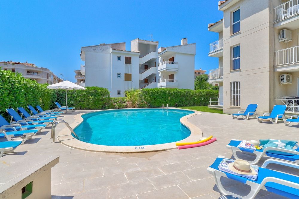 Apartamentos Llevant Puerto de Pollensa image