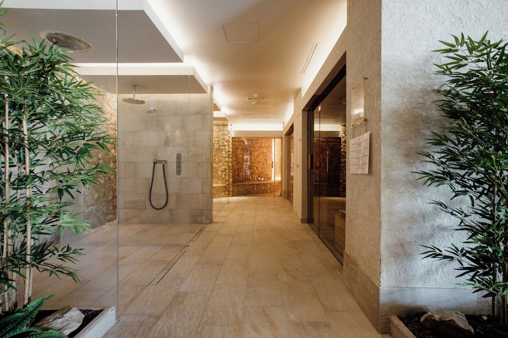 Poiano Garda Resort Hotel — Spa in Garda, Veneto