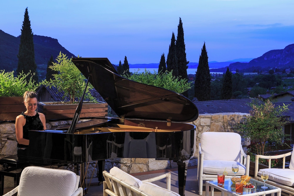 Poiano Garda Resort Hotel — Restaurant & bars in Garda, Veneto
