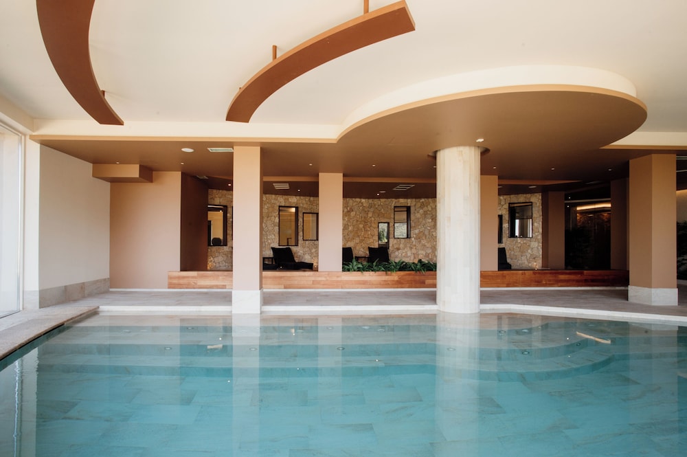 Poiano Garda Resort Hotel — Swimming pool in Garda, Veneto