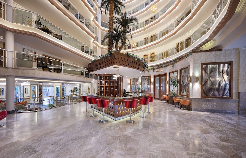 My Home Resort - All inclusive — Hotel building in Alanya