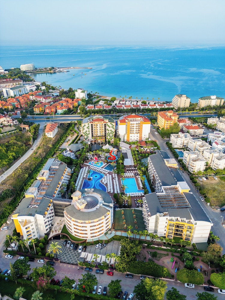 My Home Resort - All inclusive — Swimming pool in Alanya