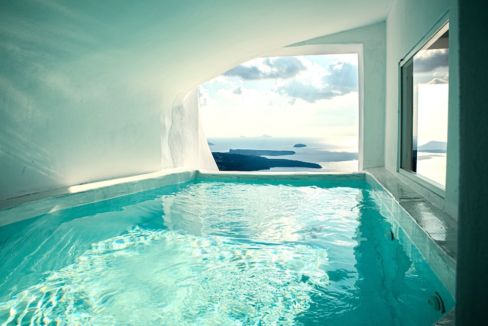 Heavens Edge by Mr and Mrs White — Swimming pool in Imerovigli, South Aegean