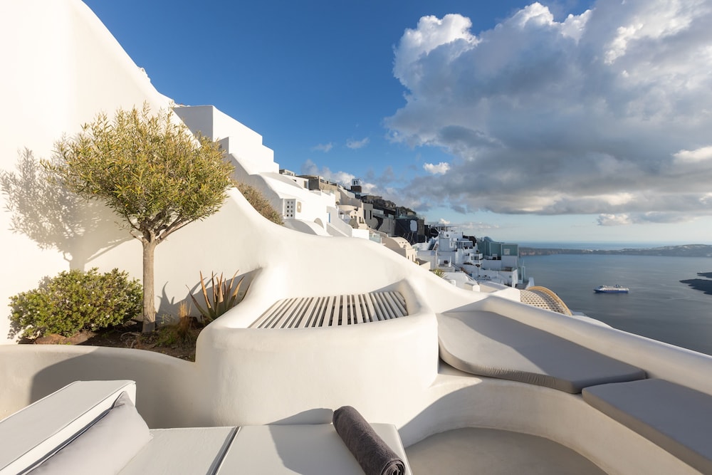 Heavens Edge by Mr and Mrs White — Hotel building in Imerovigli, South Aegean
