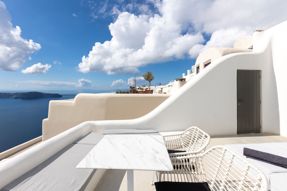 Heavens Edge by Mr and Mrs White — Restaurant & bars in Imerovigli, South Aegean