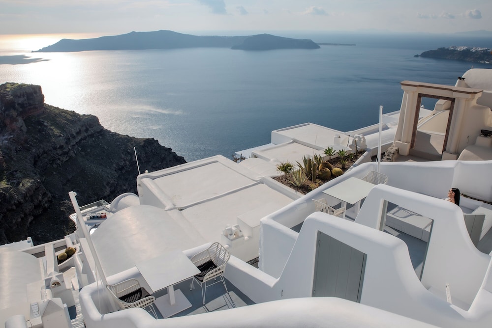 Heavens Edge by Mr and Mrs White — Hotel building in Imerovigli, South Aegean