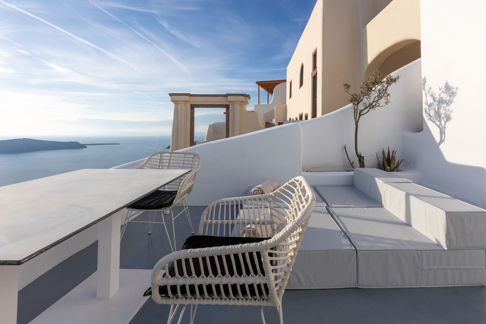 Heavens Edge by Mr and Mrs White — Hotel building in Imerovigli, South Aegean