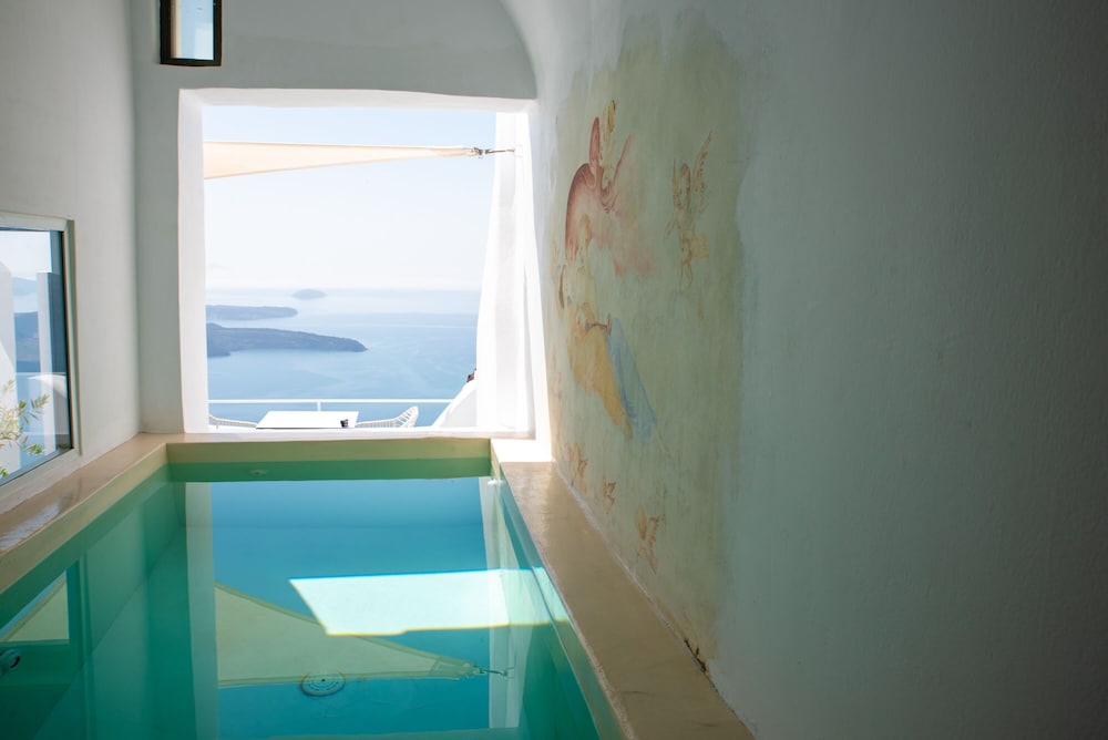 Heavens Edge by Mr and Mrs White — Swimming pool in Imerovigli, South Aegean