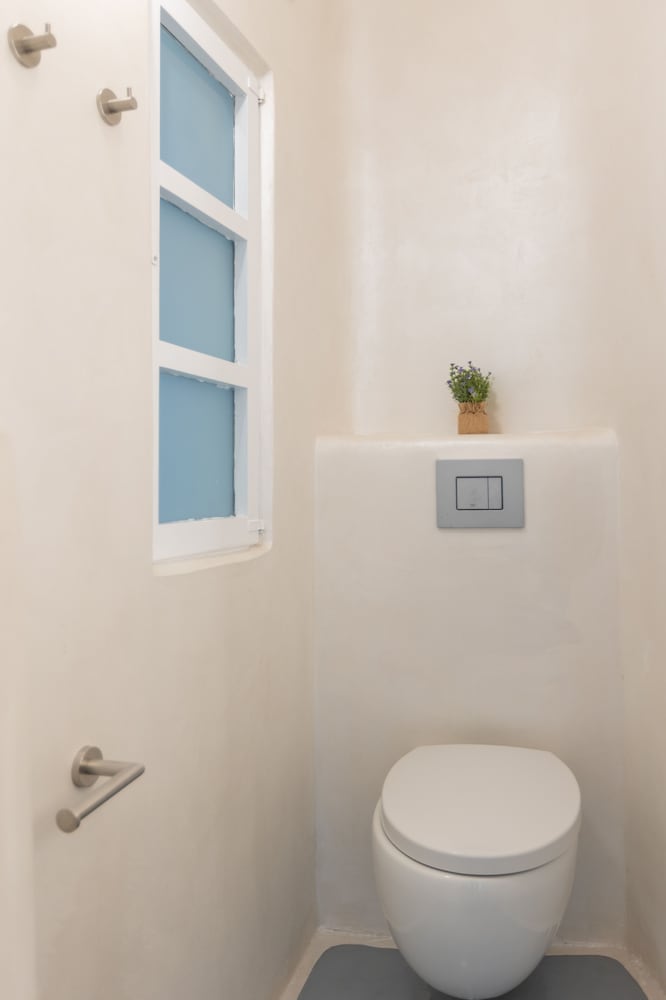 Heavens Edge by Mr and Mrs White — Hotel rooms in Imerovigli, South Aegean