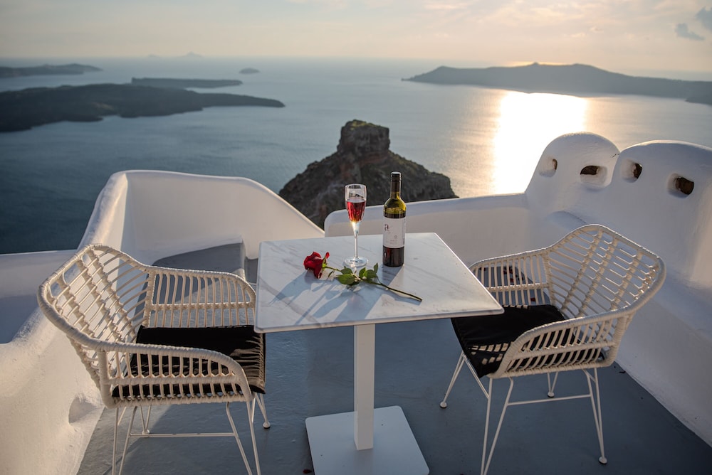 Heavens Edge by Mr and Mrs White — Restaurant & bars in Imerovigli, South Aegean