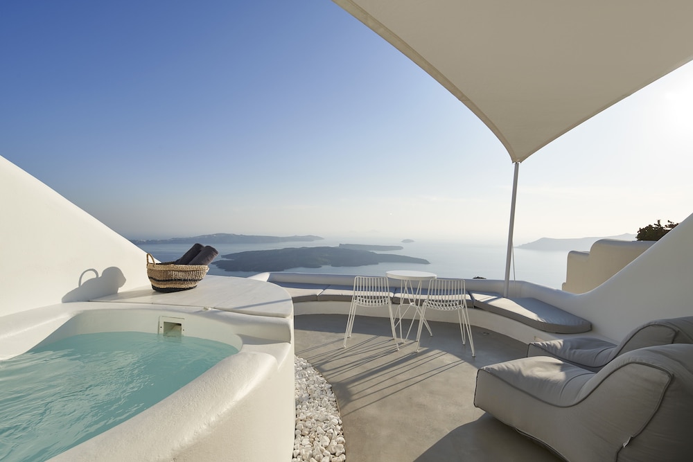 Heavens Edge by Mr and Mrs White — Spa in Imerovigli, South Aegean