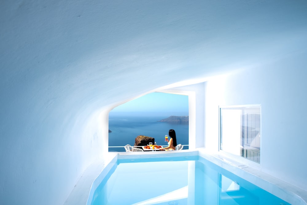 Heavens Edge by Mr and Mrs White — Swimming pool in Imerovigli, South Aegean
