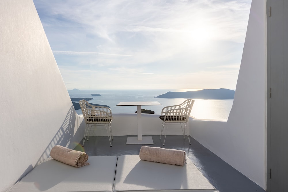 Heavens Edge by Mr and Mrs White — Main photo in Imerovigli, South Aegean