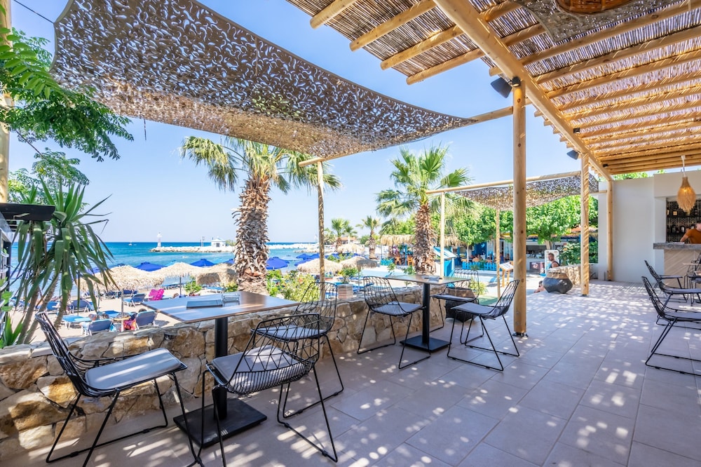 Lido Star Beach — Restaurant & bars in Faliraki, South Aegean