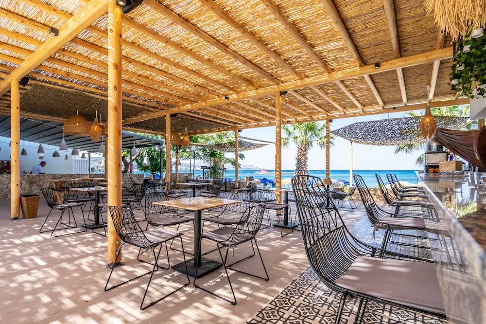Lido Star Beach — Restaurant & bars in Faliraki, South Aegean