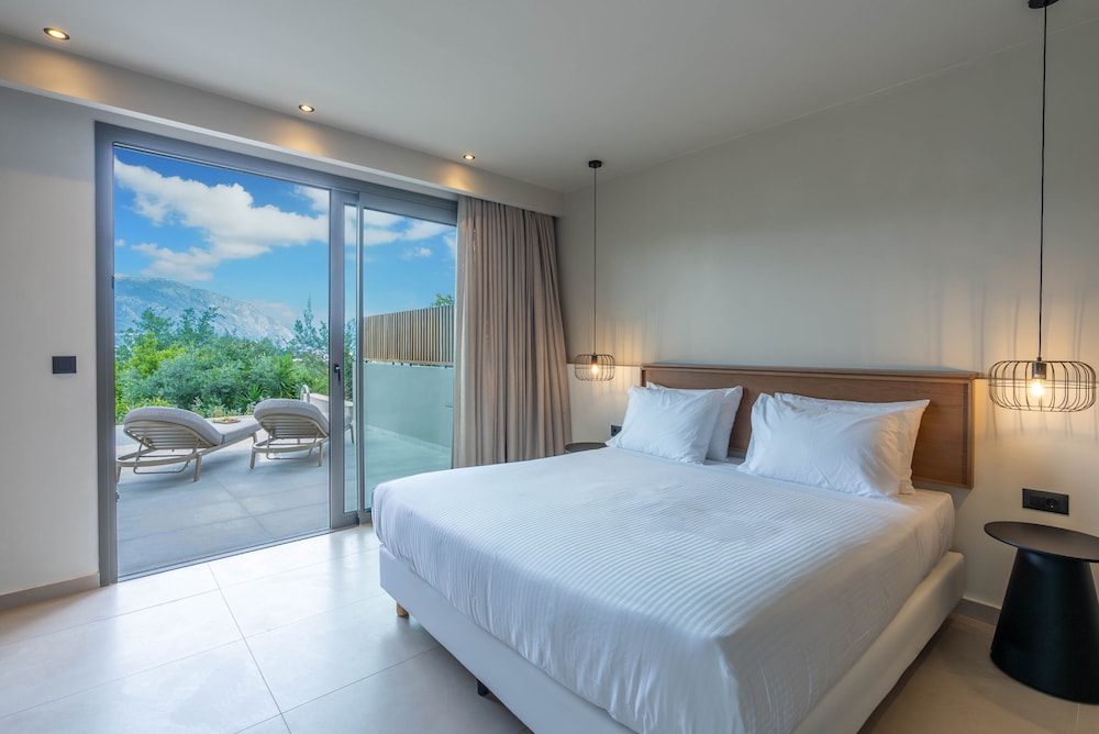 Iolida Corfu Resort by Smile Hotels — Hotel rooms in Dassia, Ionian Islands