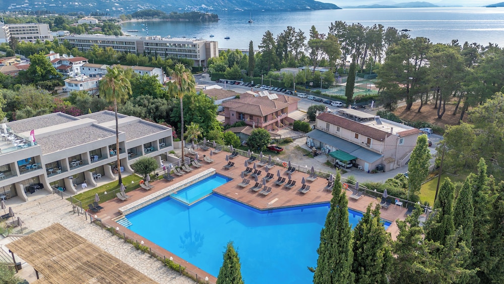 Iolida Corfu Resort by Smile Hotels — Swimming pool in Dassia, Ionian Islands