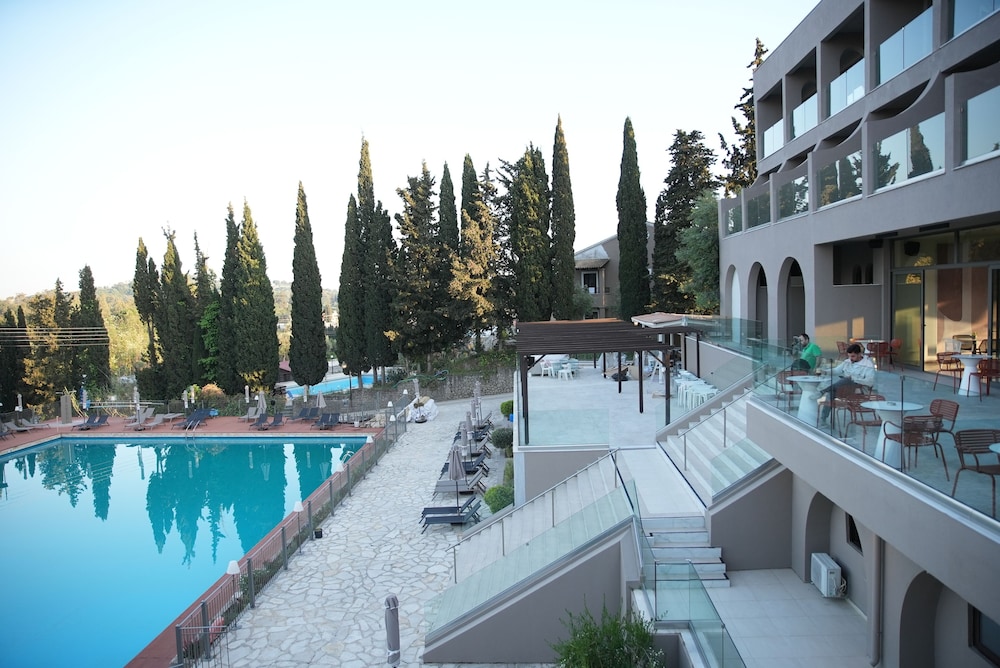Iolida Corfu Resort by Smile Hotels — Swimming pool in Dassia, Ionian Islands