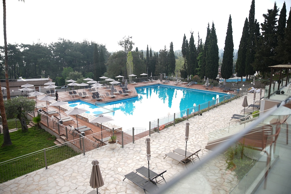 Iolida Corfu Resort by Smile Hotels — Swimming pool in Dassia, Ionian Islands