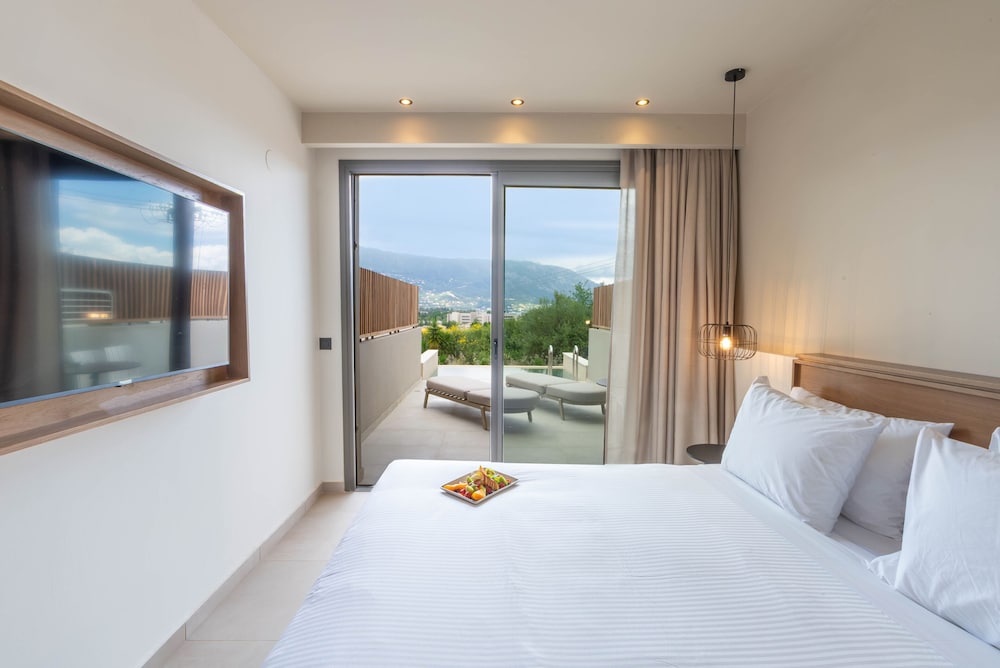 Iolida Corfu Resort by Smile Hotels — Hotel rooms in Dassia, Ionian Islands