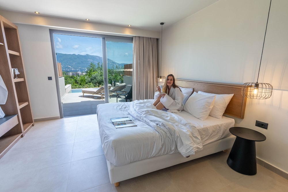 Iolida Corfu Resort by Smile Hotels — Hotel rooms in Dassia, Ionian Islands