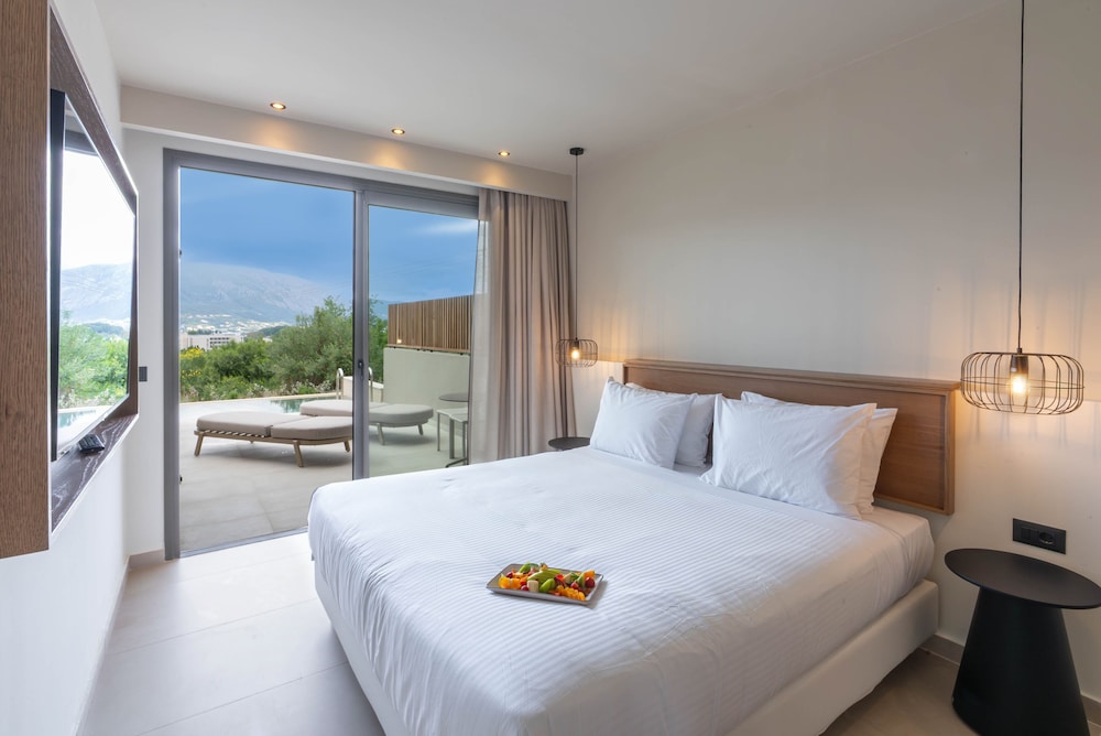 Iolida Corfu Resort by Smile Hotels — Hotel rooms in Dassia, Ionian Islands