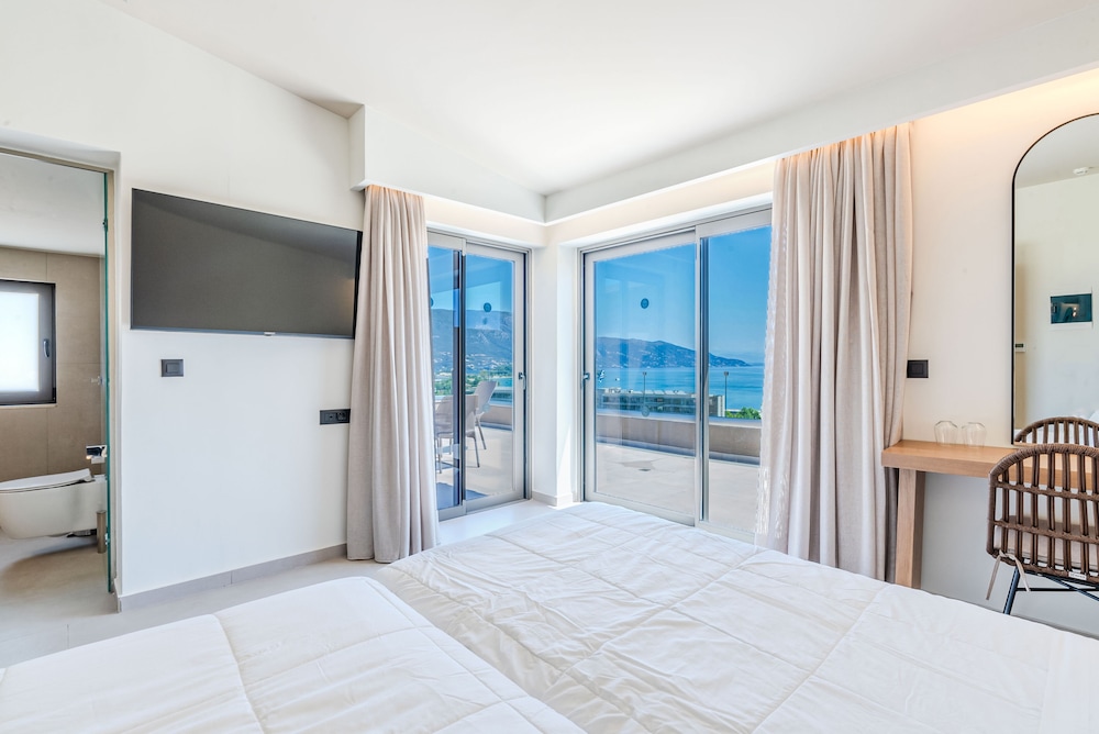 Iolida Corfu Resort by Smile Hotels — Hotel rooms in Dassia, Ionian Islands