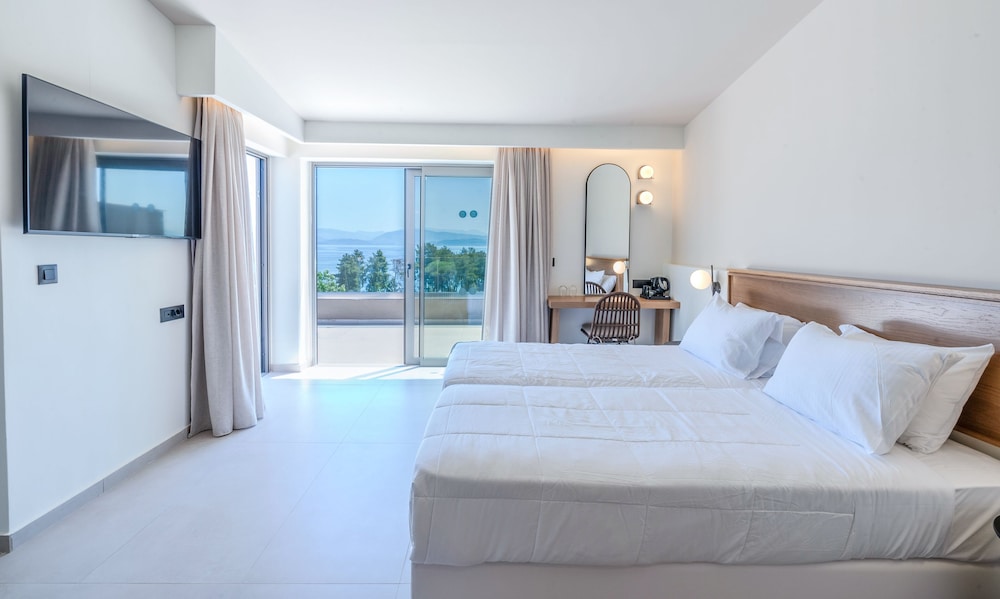 Iolida Corfu Resort by Smile Hotels — Hotel rooms in Dassia, Ionian Islands