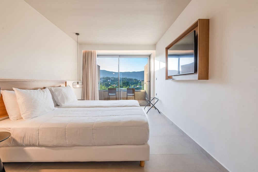 Iolida Corfu Resort by Smile Hotels — Hotel rooms in Dassia, Ionian Islands