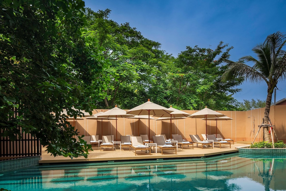 The Proud Karon Beach Phuket Trademark Collection By Wyndham — Karon, Phuket Province
