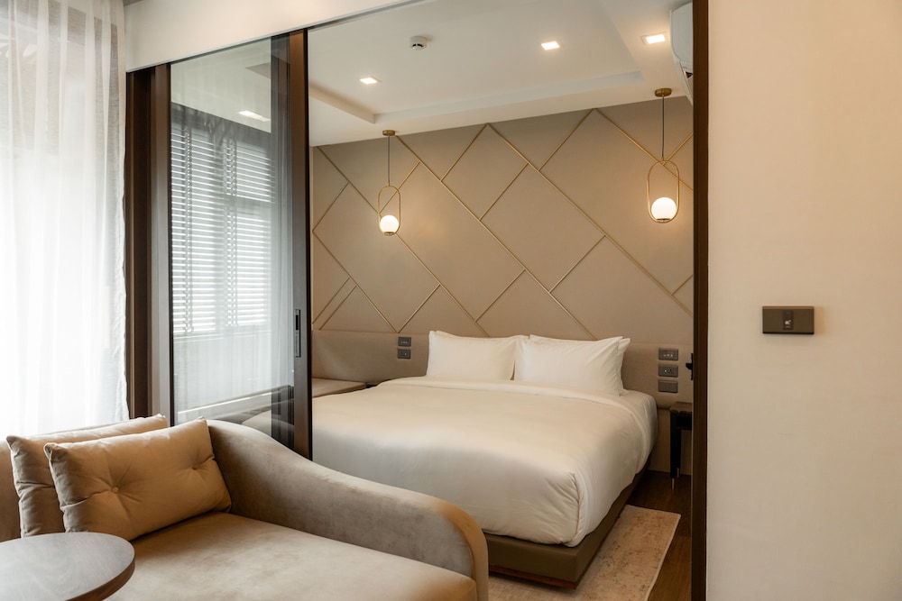 The Proud Karon Beach Phuket Trademark Collection By Wyndham — Karon, Phuket Province