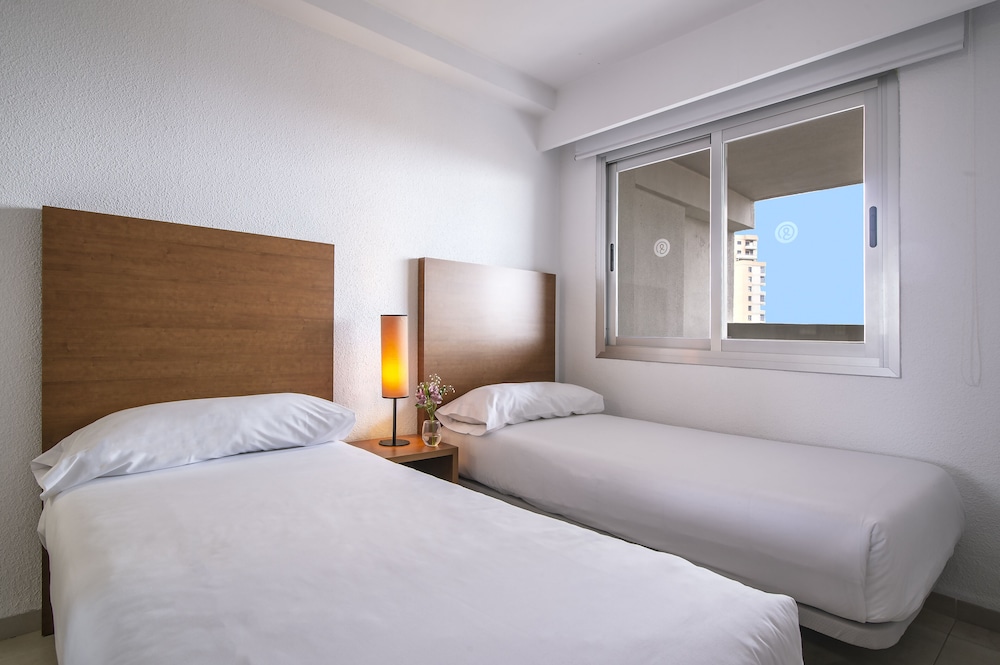 Pierre & Vacances Benidorm Levante  (Adults recommended) — Hotel rooms in Benidorm, Valencian Community