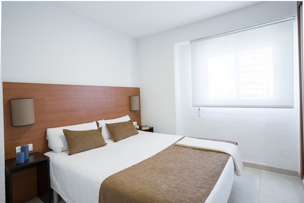 Pierre & Vacances Benidorm Levante  (Adults recommended) — Hotel rooms in Benidorm, Valencian Community