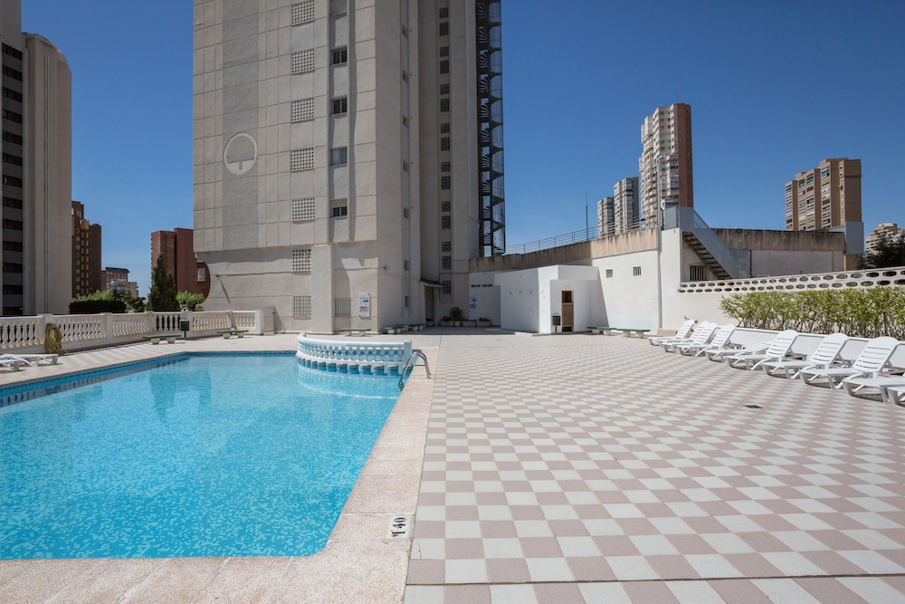 Pierre & Vacances Benidorm Levante  (Adults recommended) — Swimming pool in Benidorm, Valencian Community
