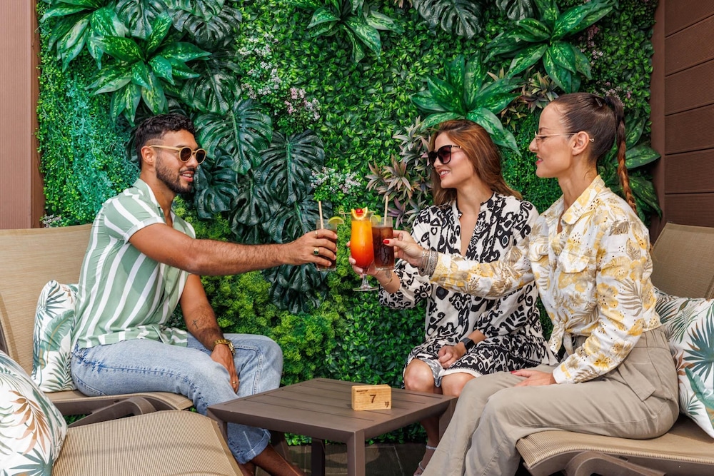 Jupiter Lisboa Hotel – Rooftop & Spa — Restaurant & bars in Lisbon, Lisboa