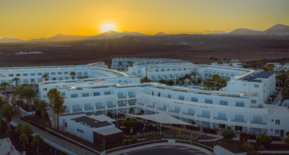Aequora Lanzarote Suites — Hotel building in Puerto del Carmen, Canary Islands