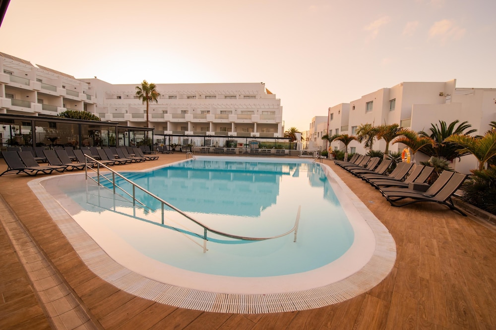 Aequora Lanzarote Suites — Swimming pool in Puerto del Carmen, Canary Islands